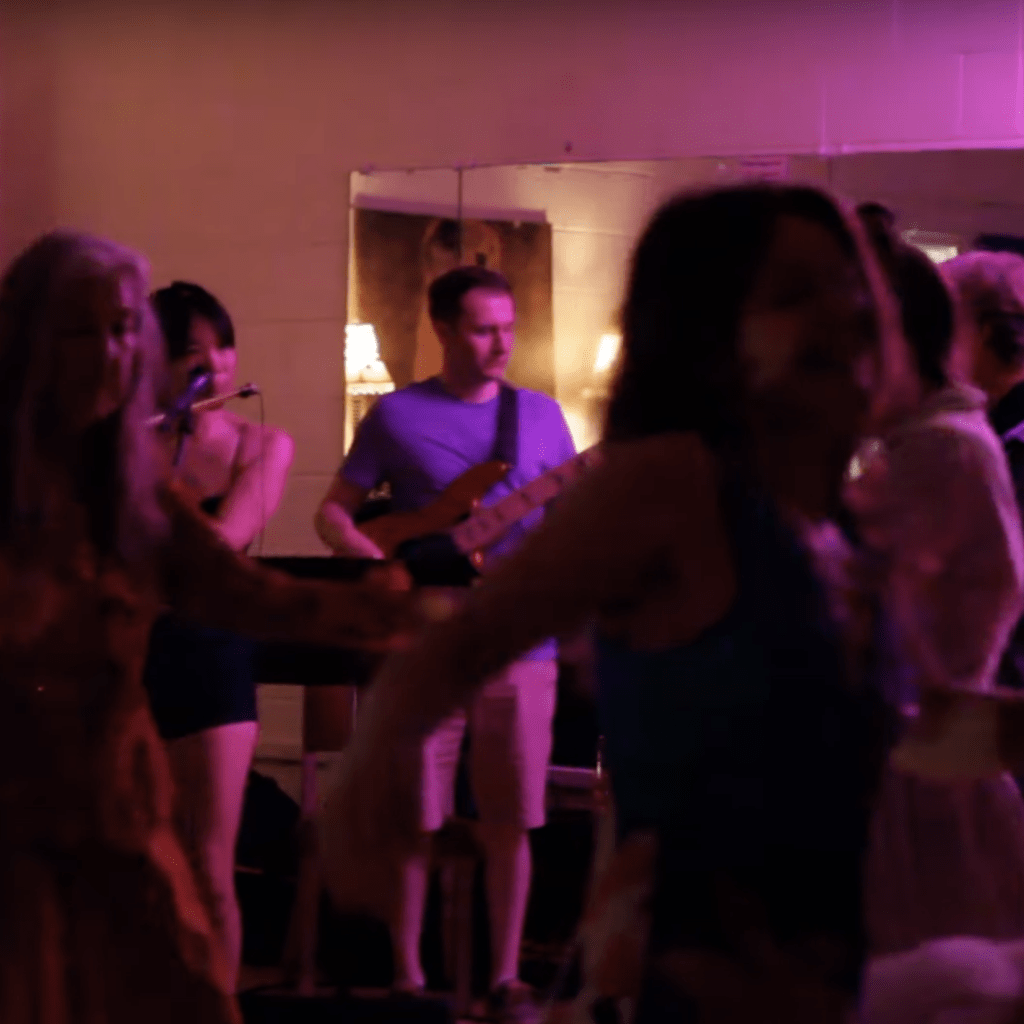 [Pan-Tones] Dancing to classical&nbsp;music